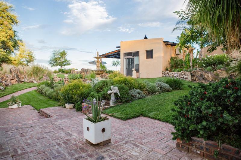 6 Bedroom Property for Sale in Upington Northern Cape